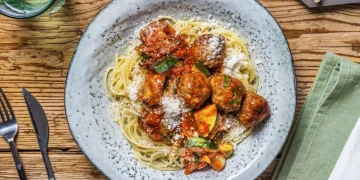 Sausage Meatball Spaghetti with Tomato Sauce Recipe